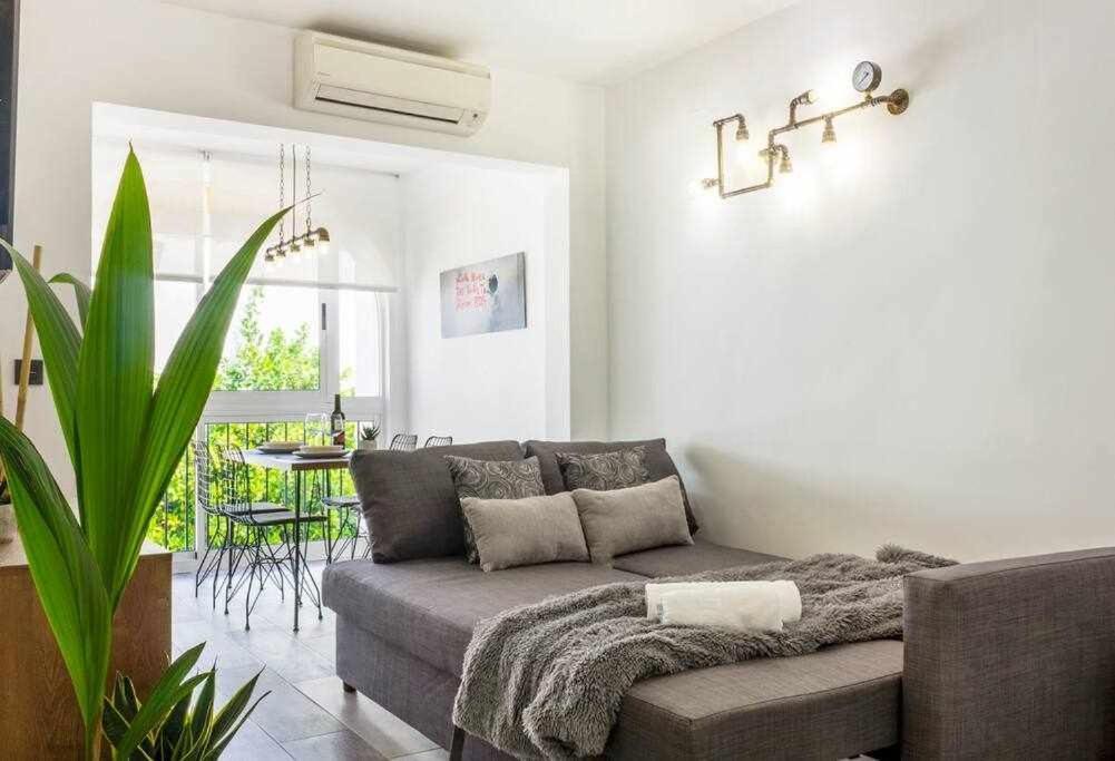 Bungalow Pink Palm Beach Torrevieja Ngoại thất bức ảnh